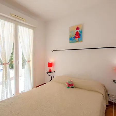 Appartement Le Domaine De Figuiere-2 By Interhome