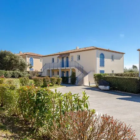 Appartement Le Domaine De Figuiere-2 By Interhome